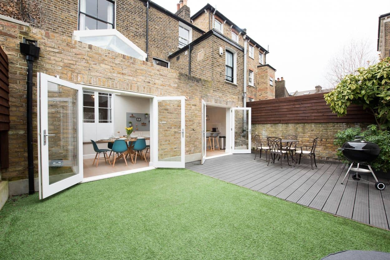 Garden space for BBQs and enjoying the sun